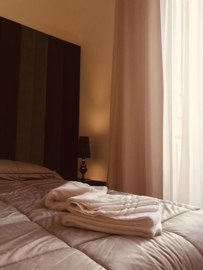 Motta Palace Apartments & Rooms Motta SantʼAnastasia Zewnętrze zdjęcie