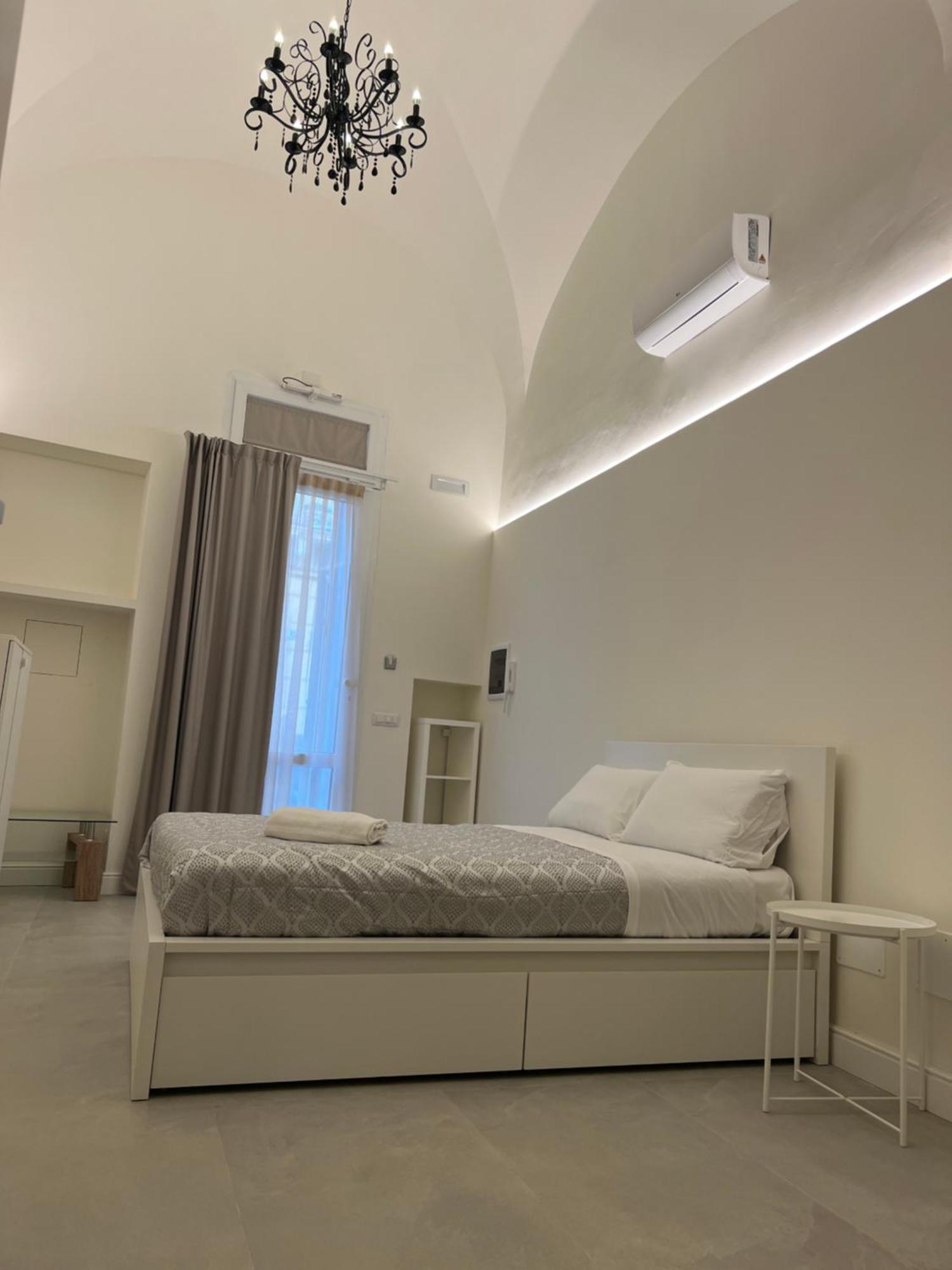 Motta Palace Apartments & Rooms Motta SantʼAnastasia Zewnętrze zdjęcie